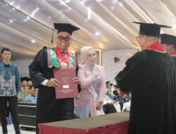 Uya Kuya Raih Gelar Magister Ilmu Hukum dari Unissula, Angkat Pengalaman Pribadi dalam Tesis tentang Penyebaran Berita Bohong