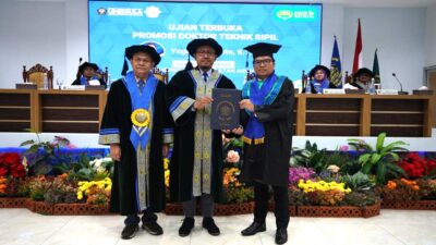 Yogi Oktopianto Torehkan Gelar Doktor Teknik dari PDTS Unissula