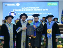 Prestasi Akademik di PDTS Unissula, Andrew Ghea Mahardika Tuntaskan Doktoral tentang Breakwater