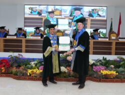 Sosok Theis R Andersen Diganjar Guru Besar Kehormatan oleh Unissula