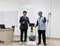 Mahasiswa FTI Unissula Kembangkan Robot Pelayan Restoran Berbasis AI